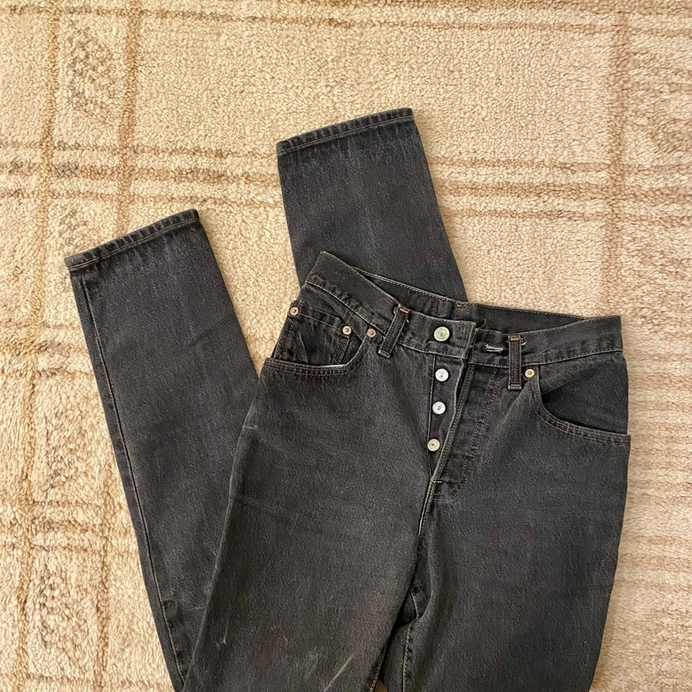 Vintage Levi's Women's High Rise Straight Leg Jeans
